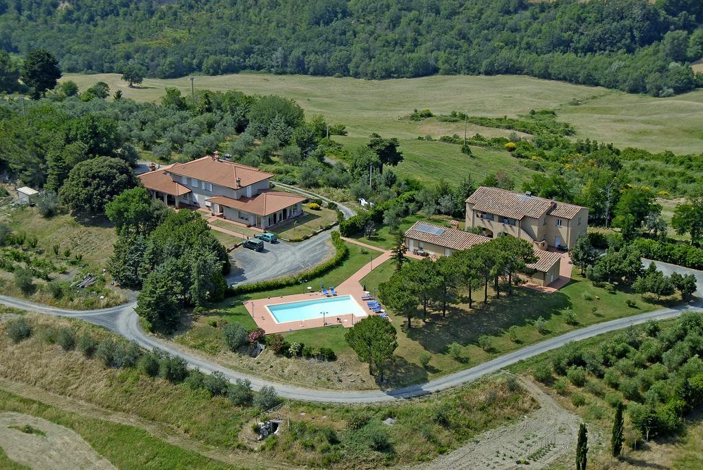 פומרנצה Agriturismo L'Imposto מראה חיצוני תמונה