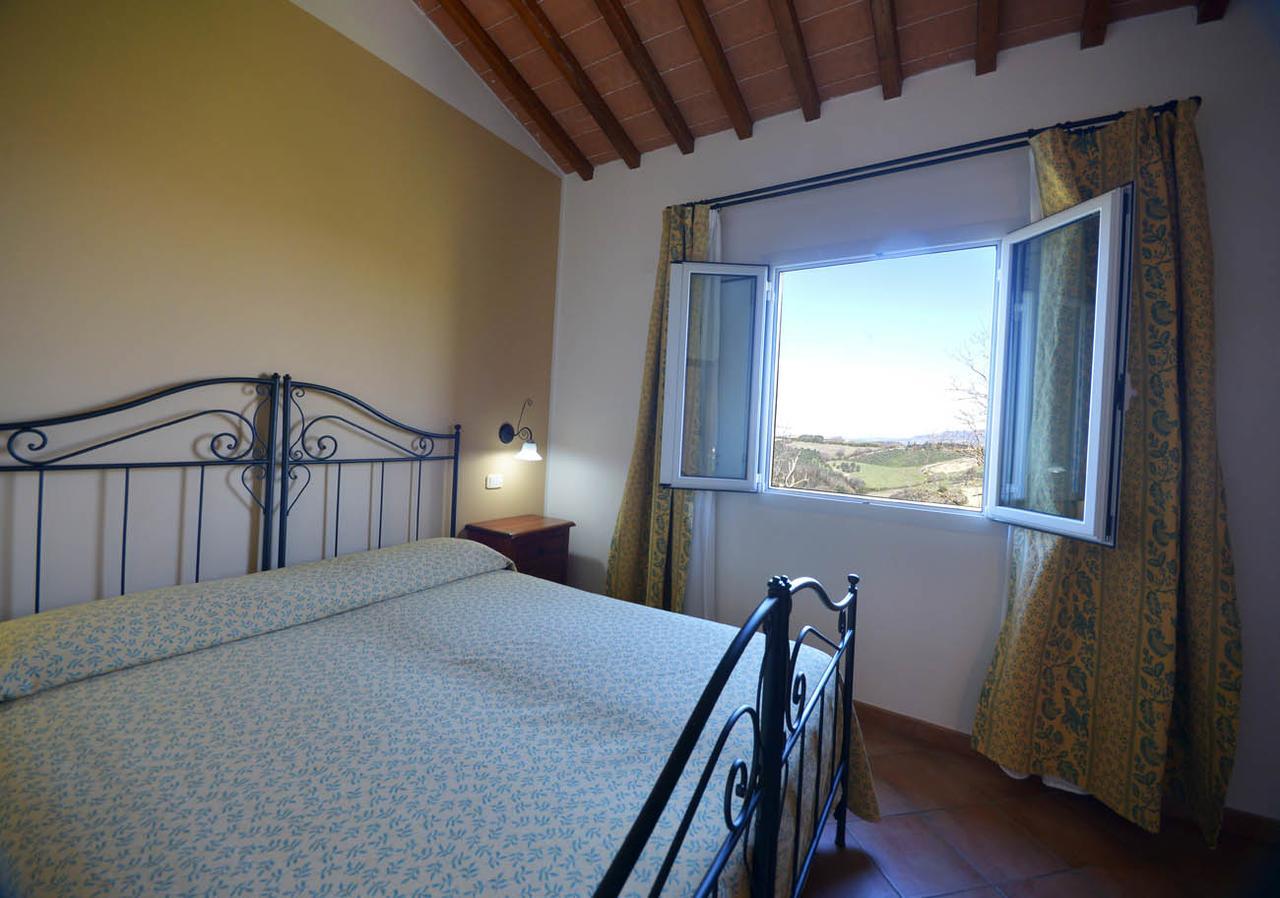 פומרנצה Agriturismo L'Imposto מראה חיצוני תמונה
