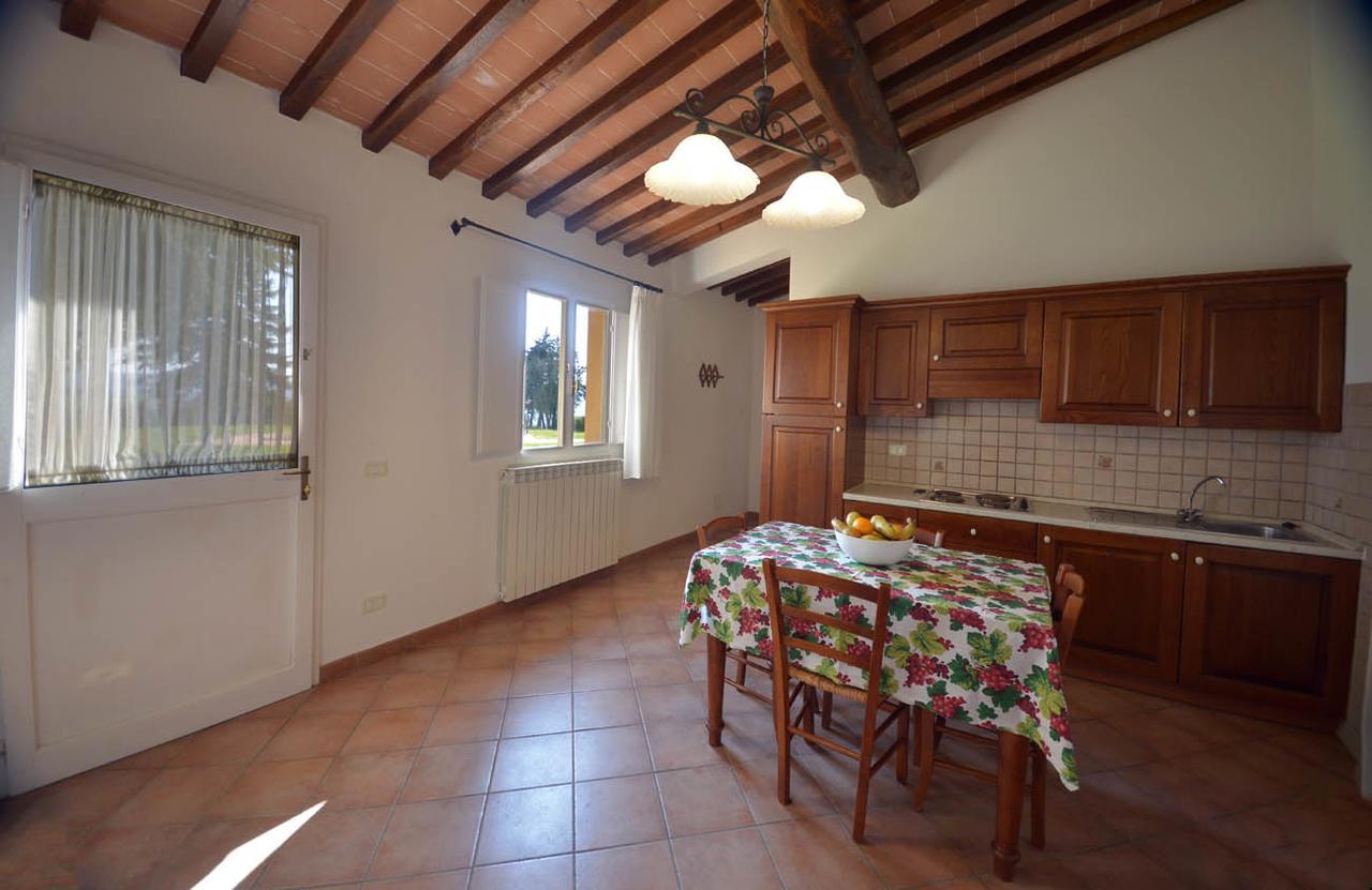 פומרנצה Agriturismo L'Imposto מראה חיצוני תמונה